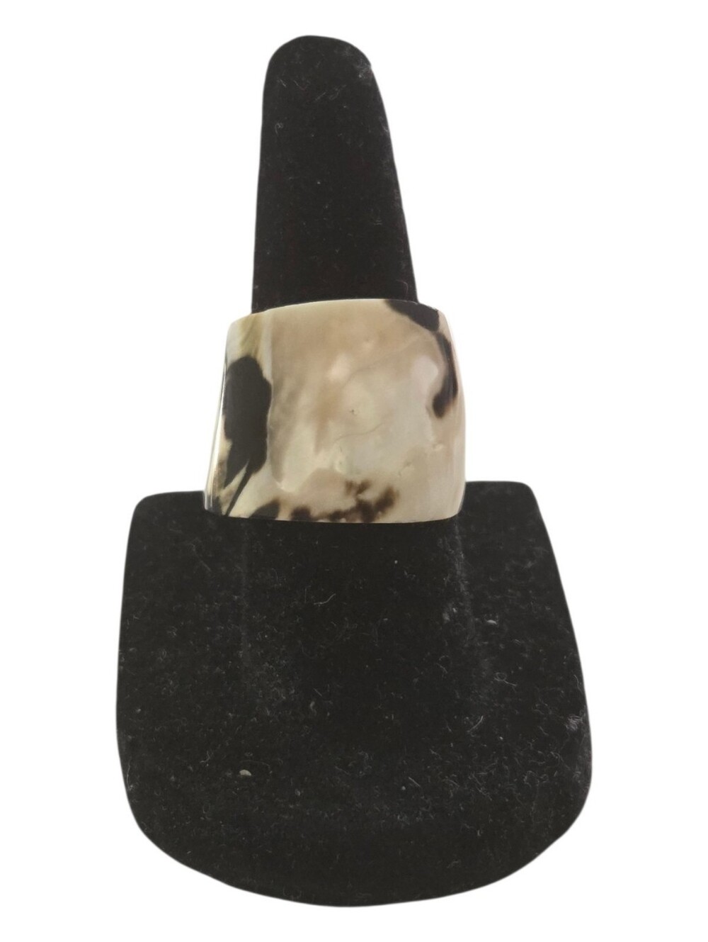 Vintage Natural Shell Band Ring Cream Black Boho Statement Style Beachy Ring SZ5